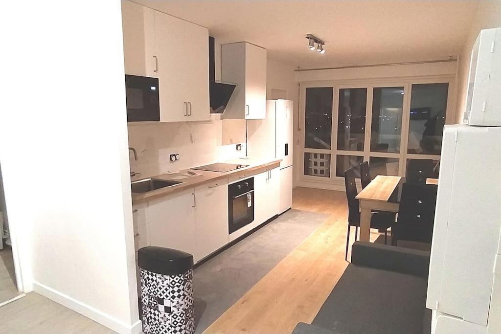 Апартаменты Parisian Cosy Flat With Balcony Аржантей Экстерьер фото