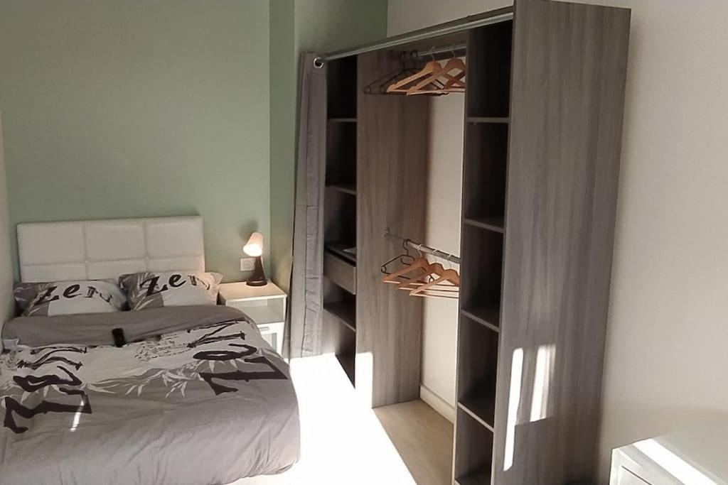 Апартаменты Parisian Cosy Flat With Balcony Аржантей Экстерьер фото